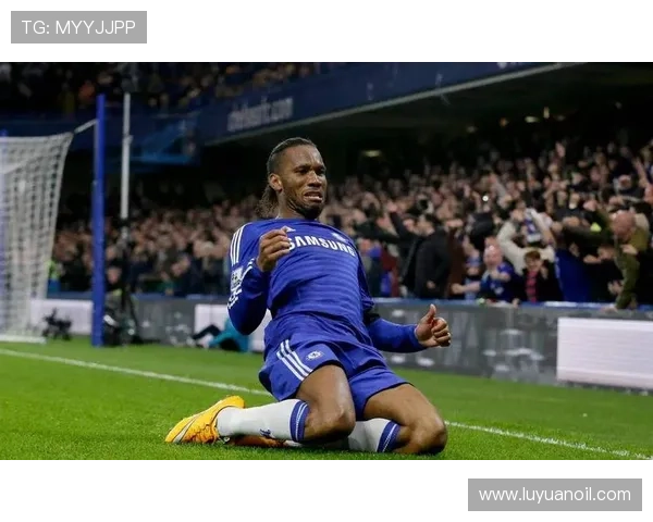 黑人足球巨星崛起之路：他们如何打破种族壁垒成就辉煌传奇